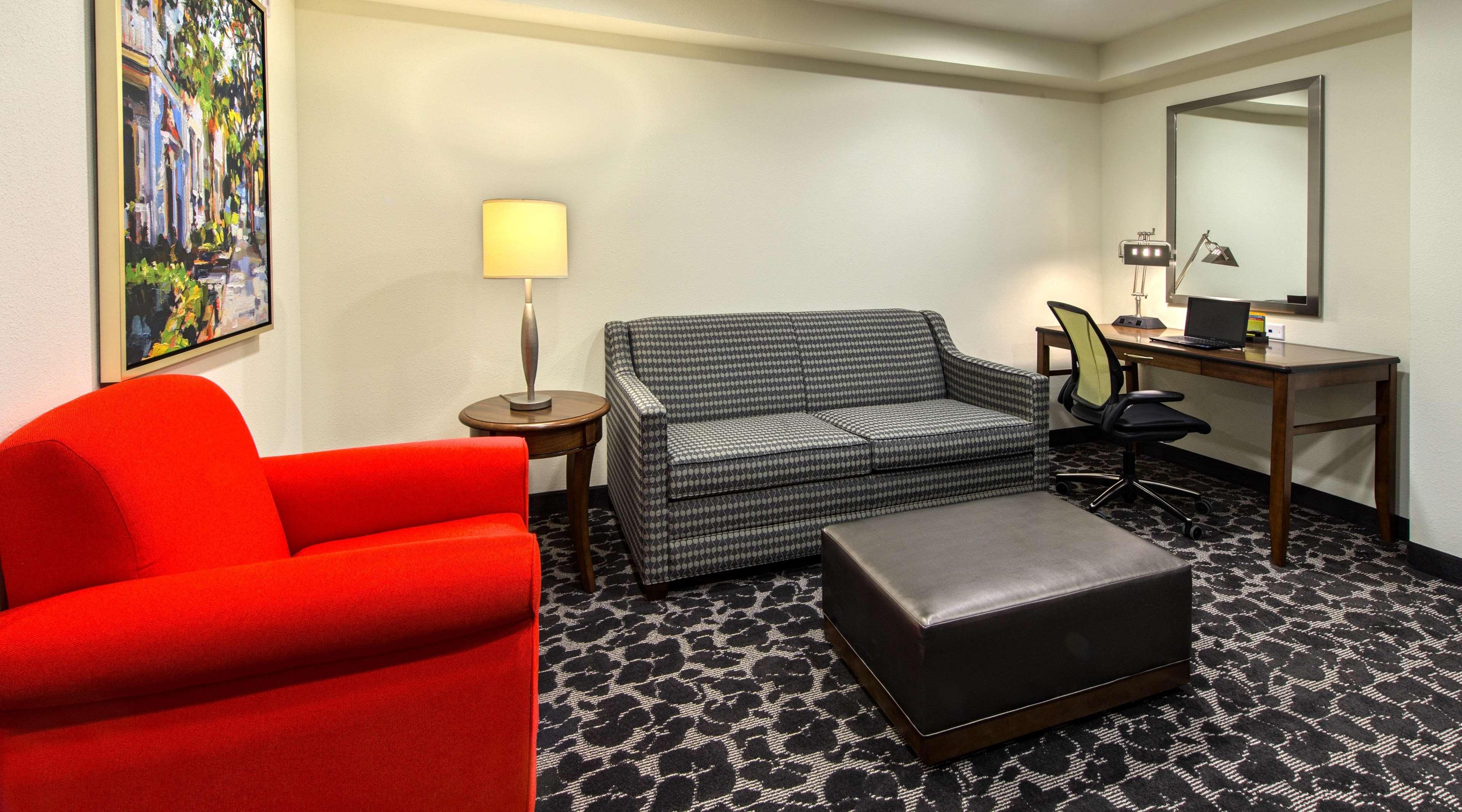 Hilton Garden Inn Charleston Waterfront/Downtown Exterior photo