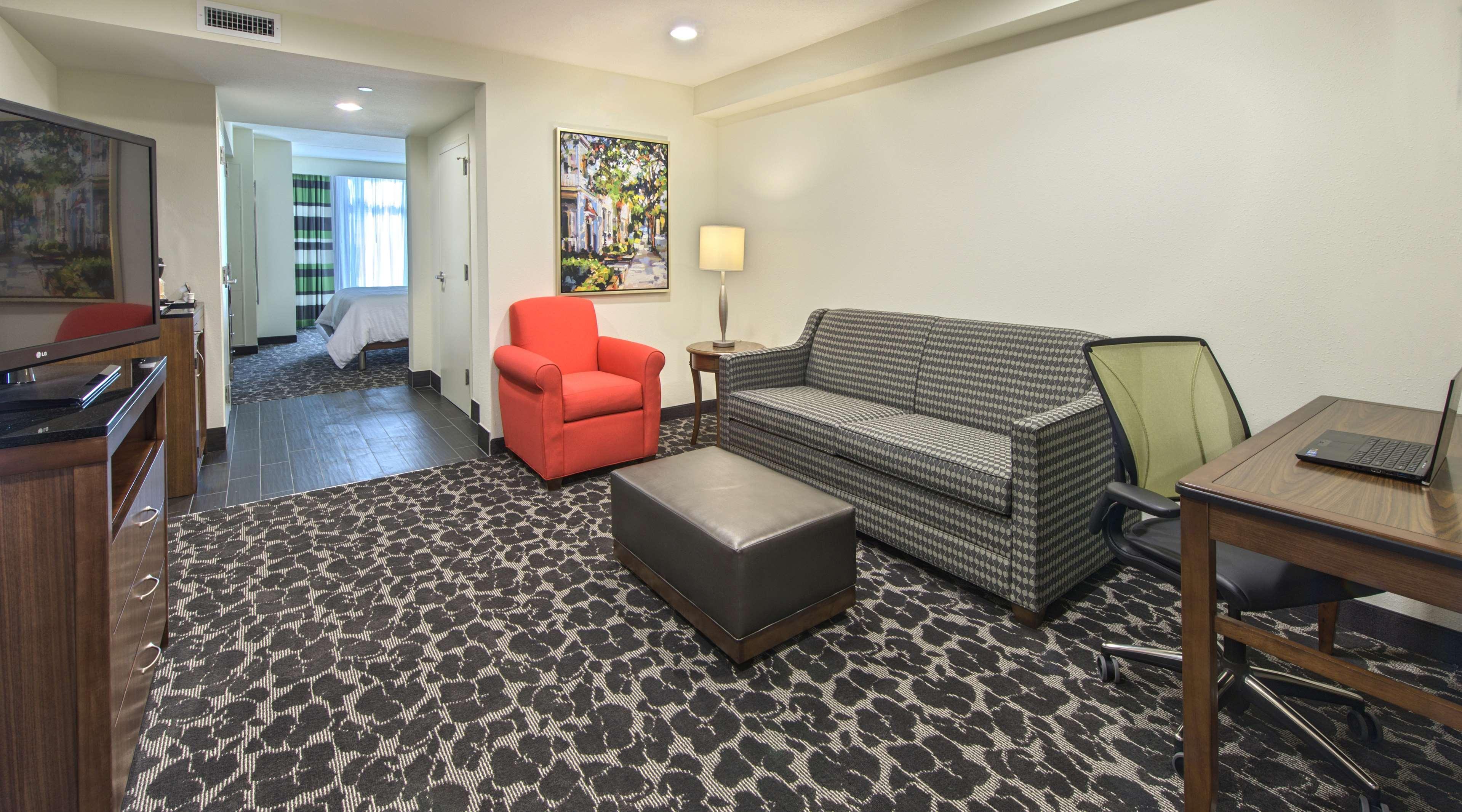 Hilton Garden Inn Charleston Waterfront/Downtown Exterior photo